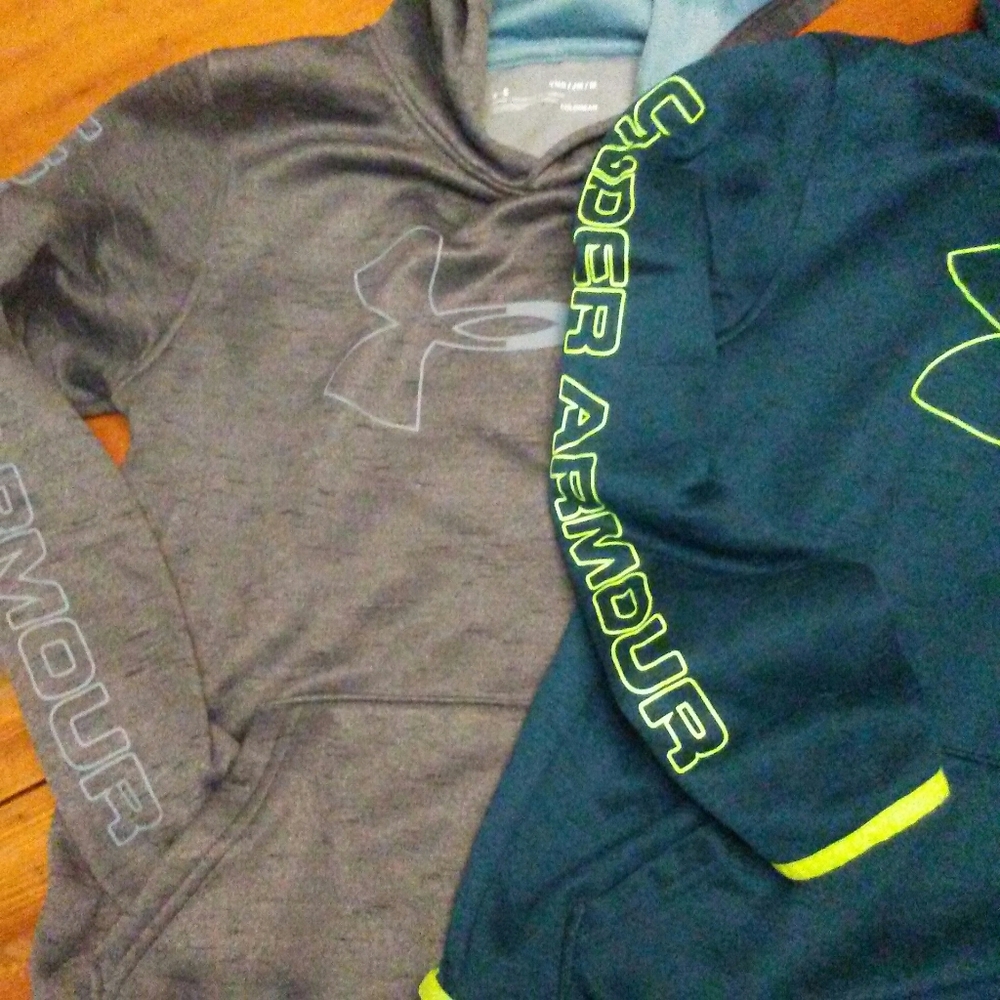 Bundle of Under Armour hoodies!!!